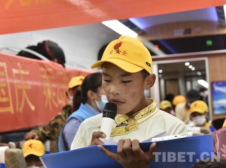 第一次乘坐复兴号,复兴号孩子