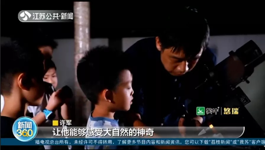 男生追星半辈子,男生追星成了爱豆