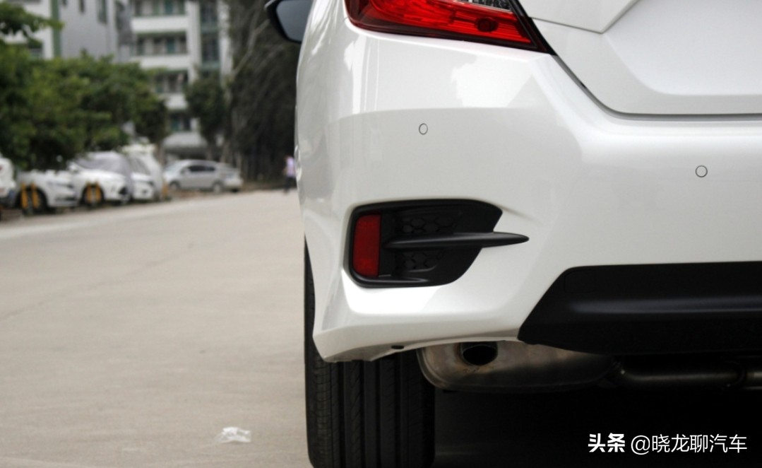 15.6万提了本田思域，开了半年后，车主：我只想说五个字