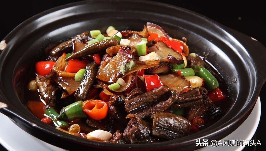 黄鳝饭补气血做法,小暑鳝鱼赛人参消暑又滋补