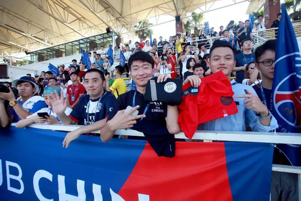 巴黎圣日耳曼抵达伯纳乌,巴黎圣日耳曼姆巴佩射门训练