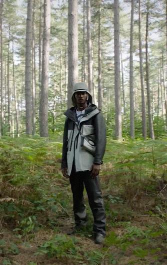 巴宝莉不走寻常的服装,巴宝莉潮流服装