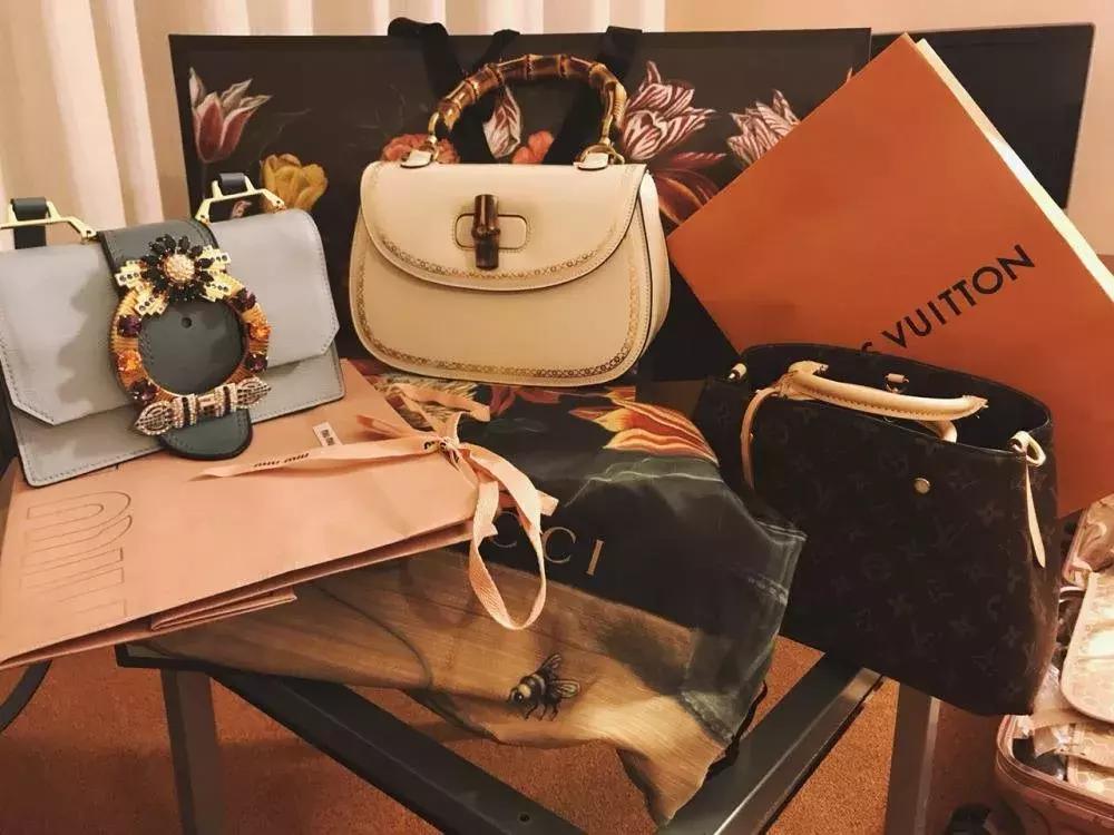 揭秘奢侈品代购造假利益链,仿香奈儿奢侈品