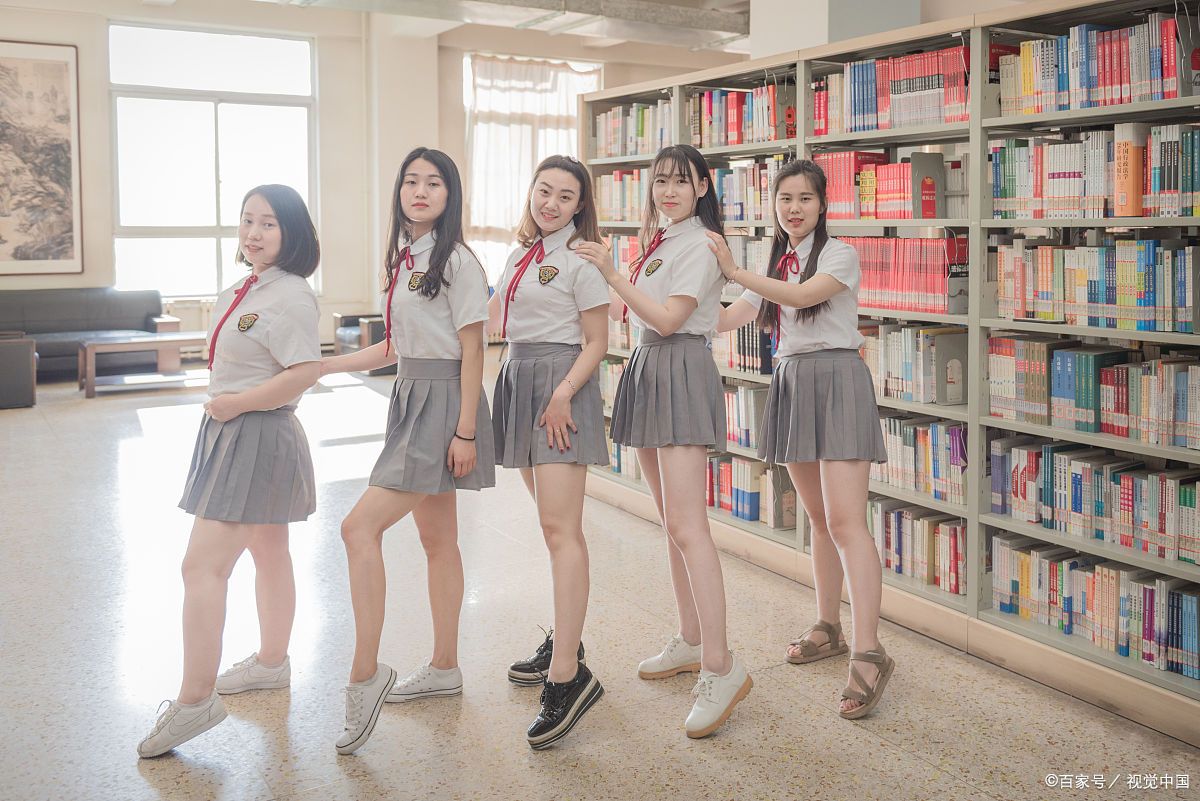 可以建议学校换别的样式校服吗,假如可以定制校服