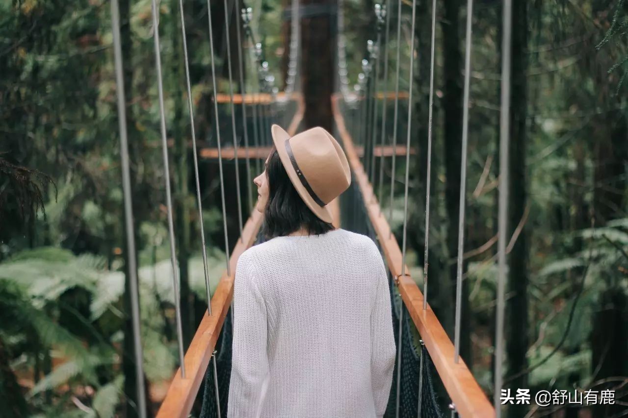 世间最美的爱，莫过于“红颜爱侣”之情，你伴我一程，我伴你一世