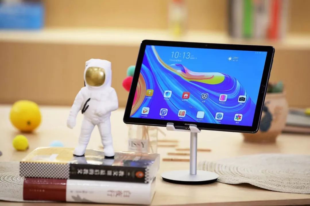 华为平板m68.4寸电脑模式,华为平板m6有8+128的吗