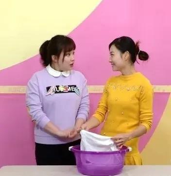 衣服上的小黑点怎么去,衣服出现小黑点怎么办