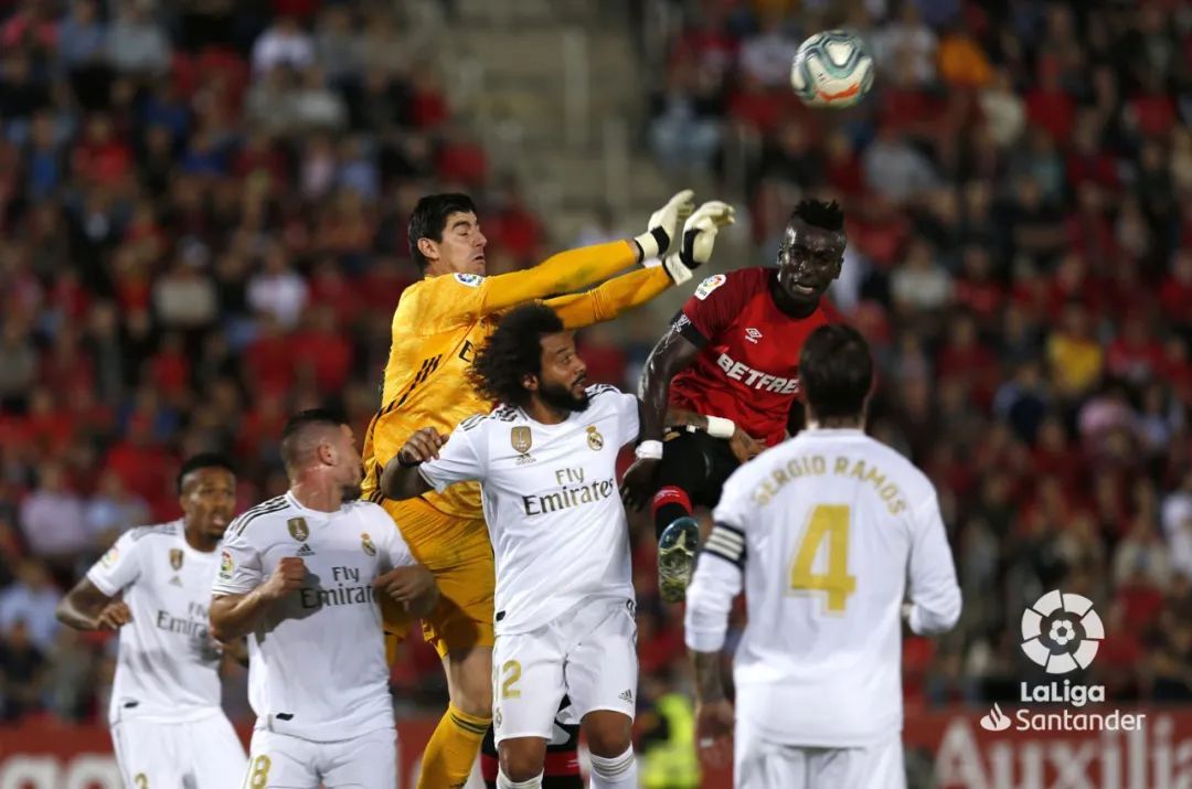 库尔图瓦打脸事件,库尔图瓦的反应能力到底有多恐怖