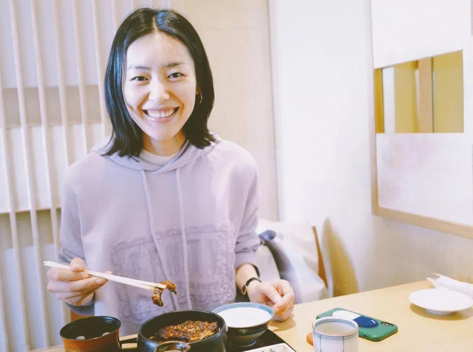 刘雯明星穿搭时尚高级感,明星刘雯的日常穿搭