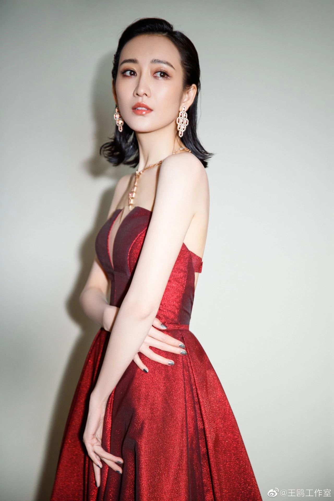 王鸥打瘦脸针真的假的,王鸥真的打过瘦脸针吗