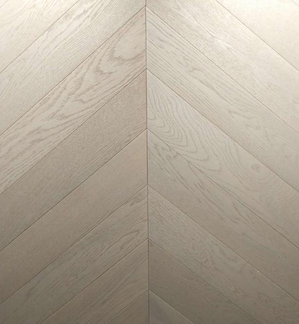 这里聚集了众多好色之徒，他们皆为美色而来