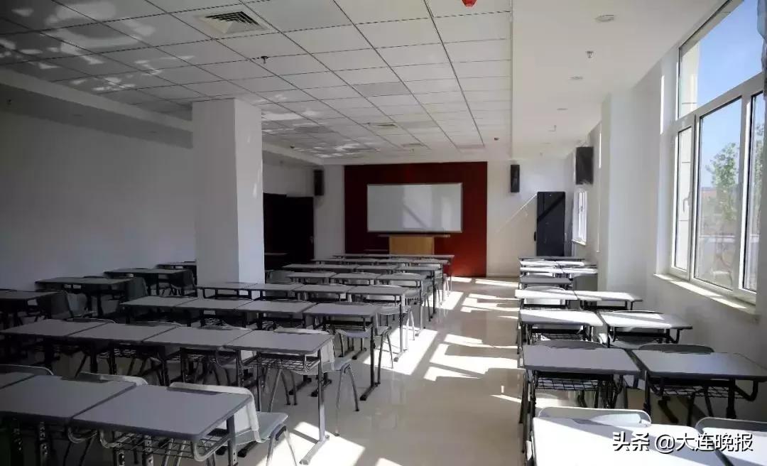 大连大型专业足球场,3万人体育馆有多大