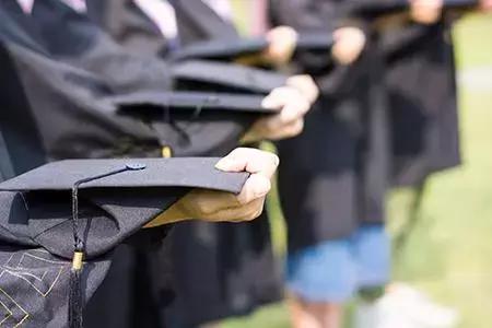 英国留学最省钱的app,英国留学交学费哪种方式最省钱