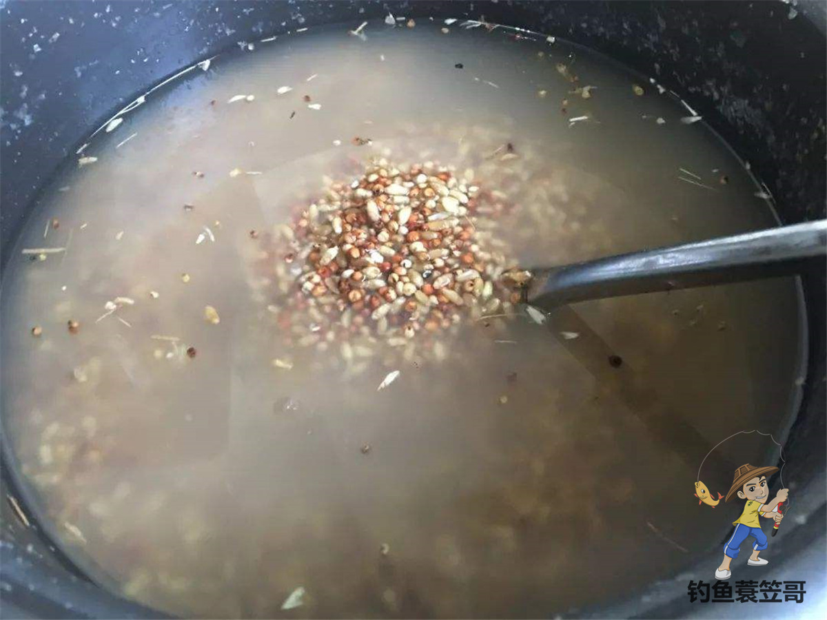 冬季野钓如何打窝能快速诱鱼,什么打窝方法诱鱼最快
