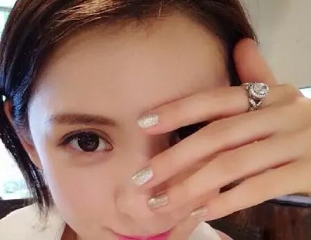 王健林的父子现状,王健林父子差距