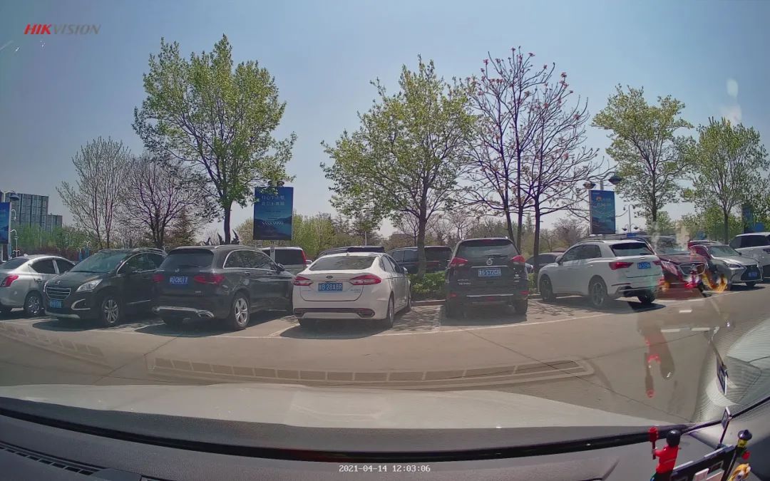 平价行车记录仪,行车记录仪推荐四镜头