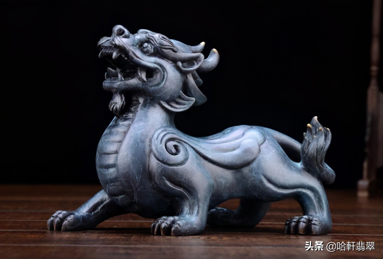 招财翡翠貔貅应该买哪种,佩戴貔貅分雌雄吗有什么讲究