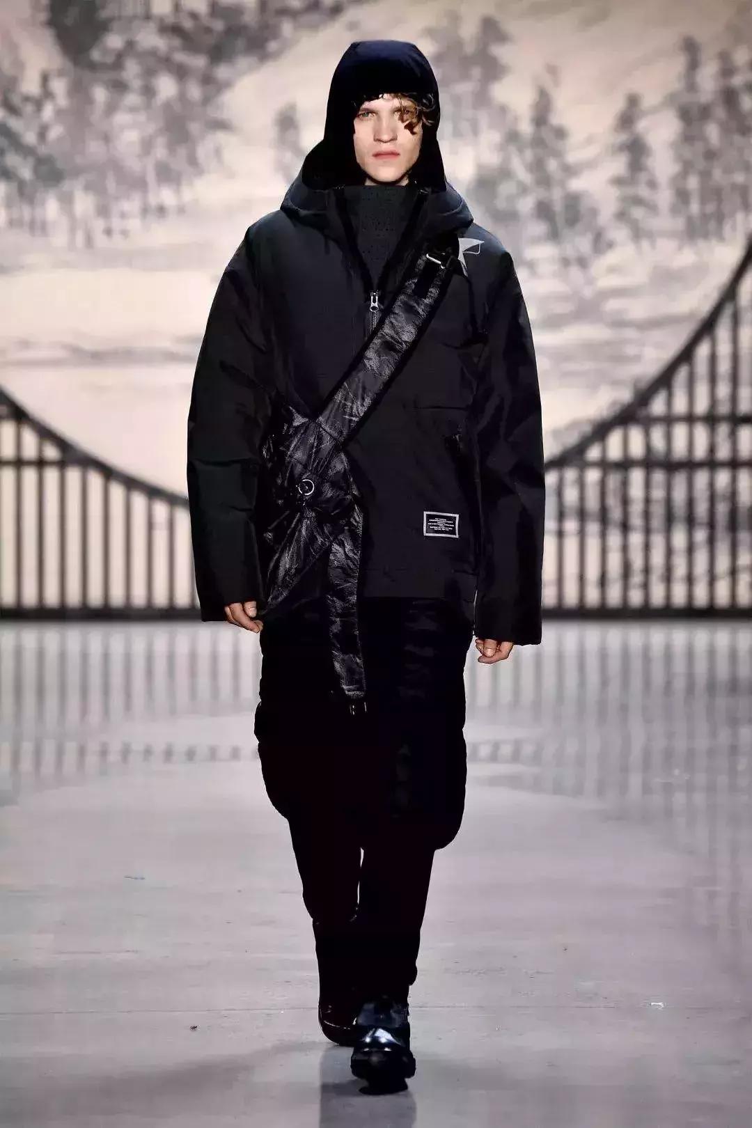 和加拿大鹅同档次的羽绒服,羽绒服排名前十名加拿大鹅羽绒服