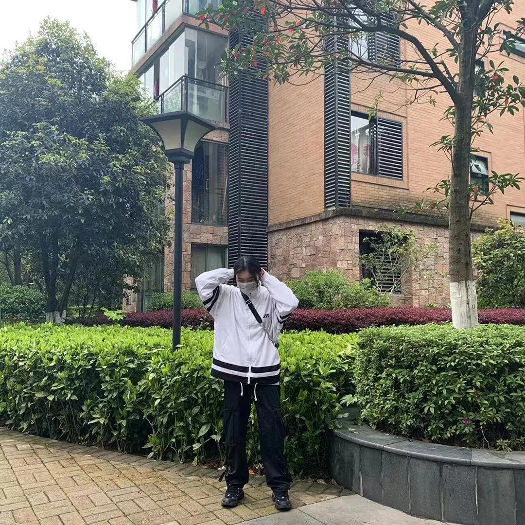 只要上班够土下班就没人认出,只要上班够土下班就认不出来