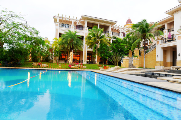 月亮湾海南环岛,月亮湾被称为中国第一滩