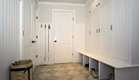 日本人总爱脱鞋不臭么,为什么日本人室内都要脱鞋