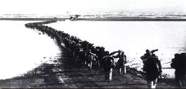 周恩来：永远的榜样