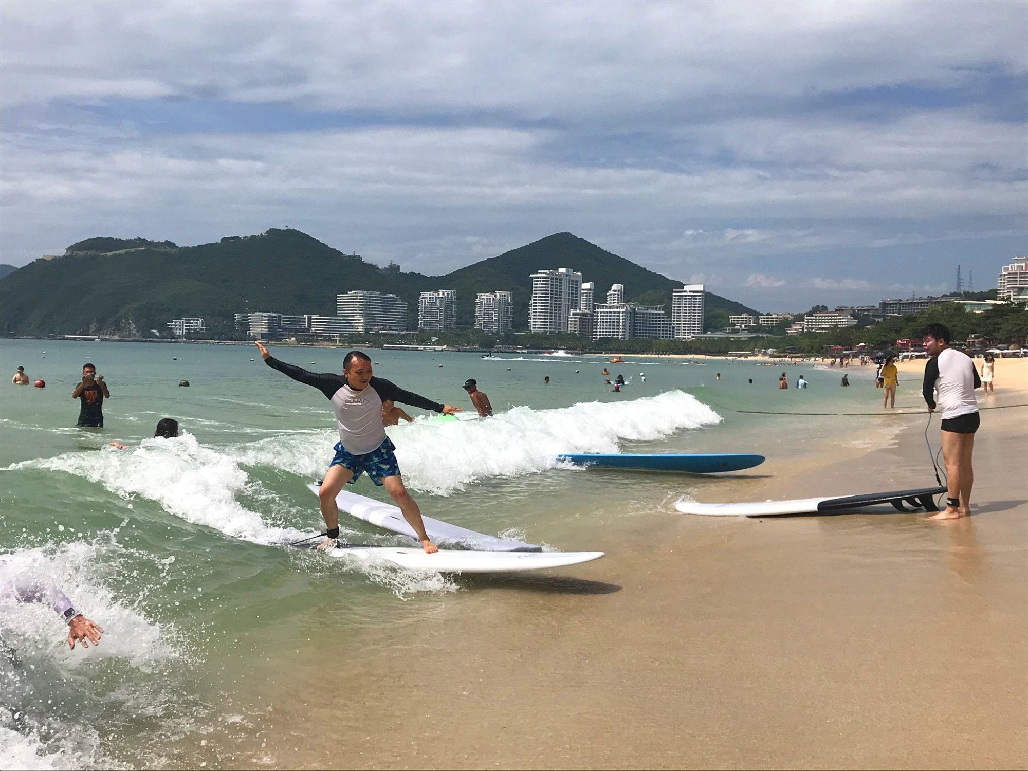 再次遇到鸡腿姑娘,偶遇鸡腿姑娘