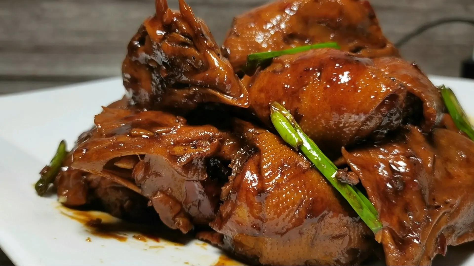 正宗红烧鸡头开袋即食,8元一斤炸鸡头