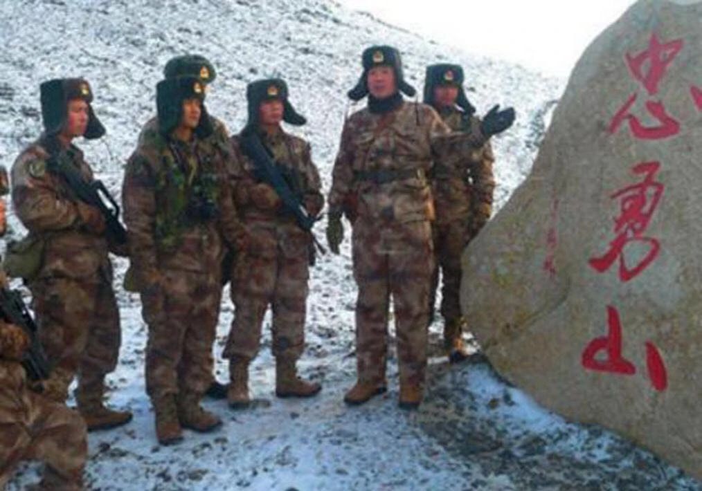 缅怀，牺牲在西部边境的烈士们