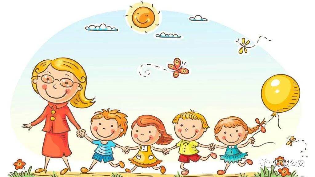 民警抓捕吸毒男女,公安现场抓获吸毒男女