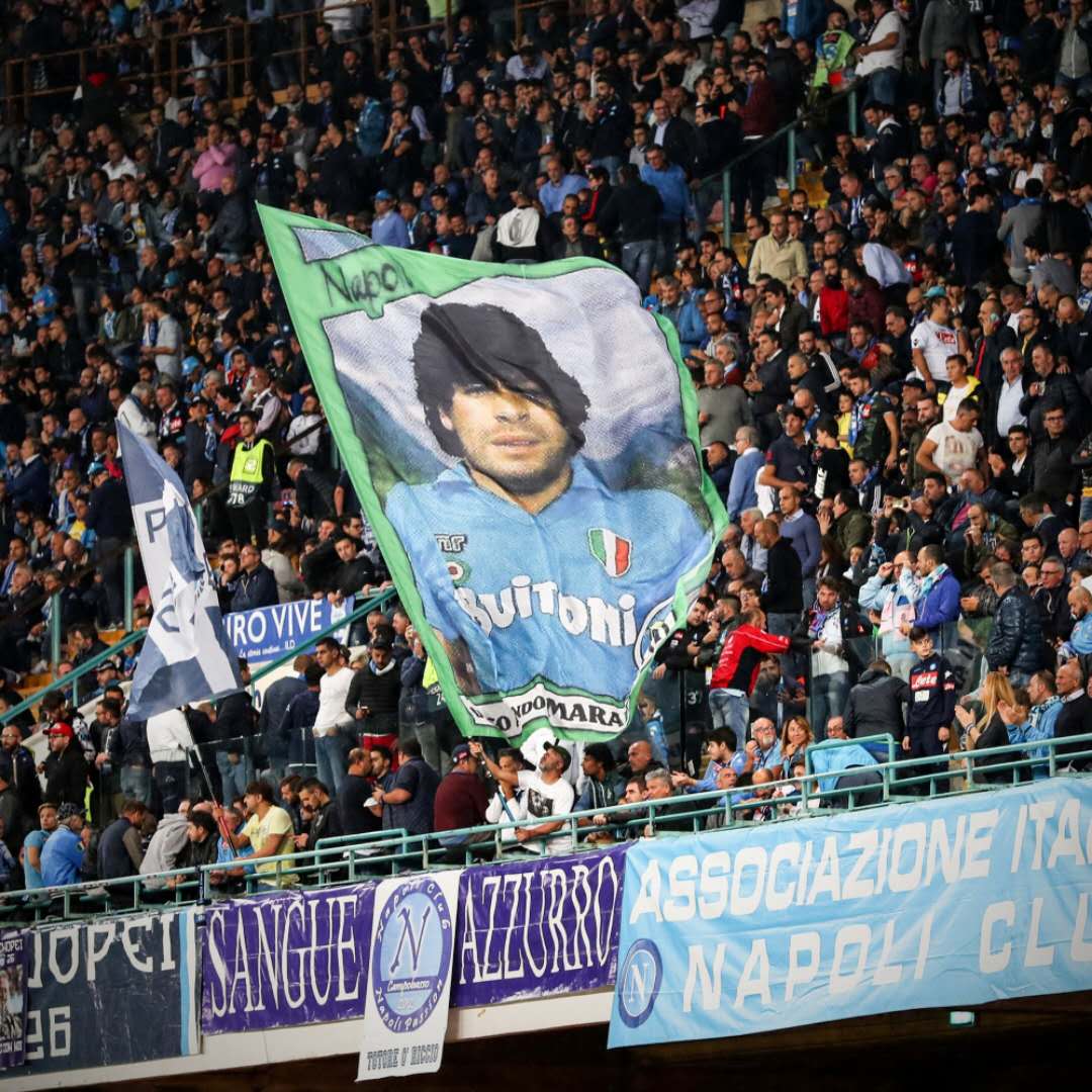 意甲那不勒斯罗马诺,意甲那不勒斯衣服