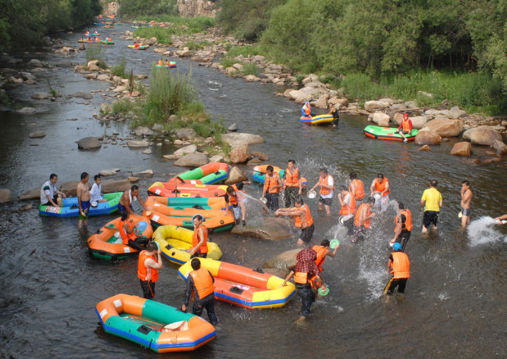 武功山漂流下雨能漂流不,夏日峡谷漂流地推荐武功山