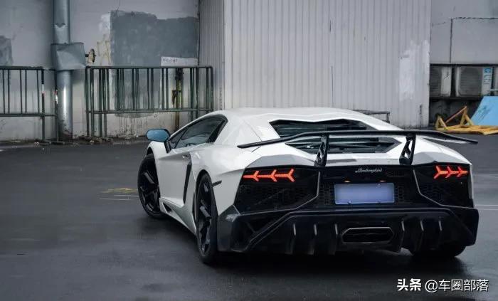 大牛aventadors和lp700有什么区别,紫色大牛aventadorsroadster