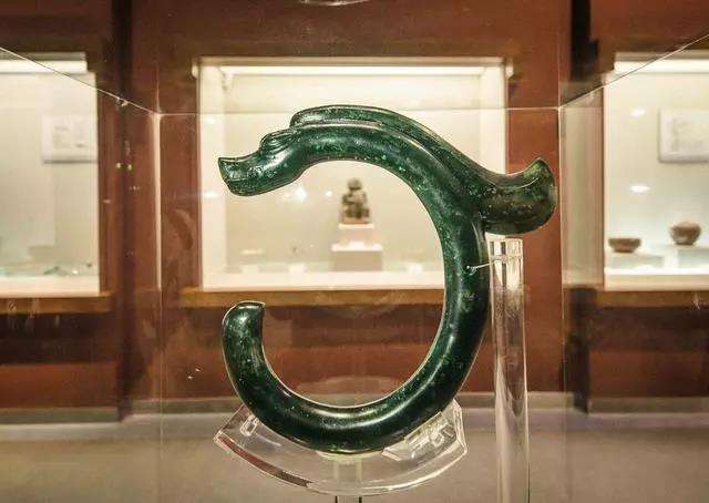 中国神兽龙真的存在吗,龙是不是传说中的上古神兽