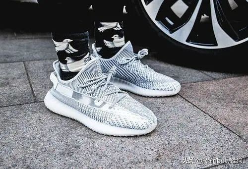 适合学生党入手的yeezy350 (推荐夏天入手的yeezy350)