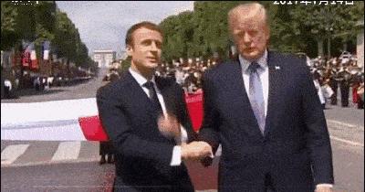 中国揖手礼与西方握手礼有本质区别谁更文明更现代3点一目了然