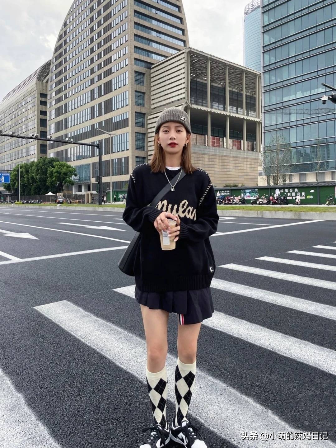 今年流行的露袜穿搭你知道吗,今年流行什么袜子裤脚好看