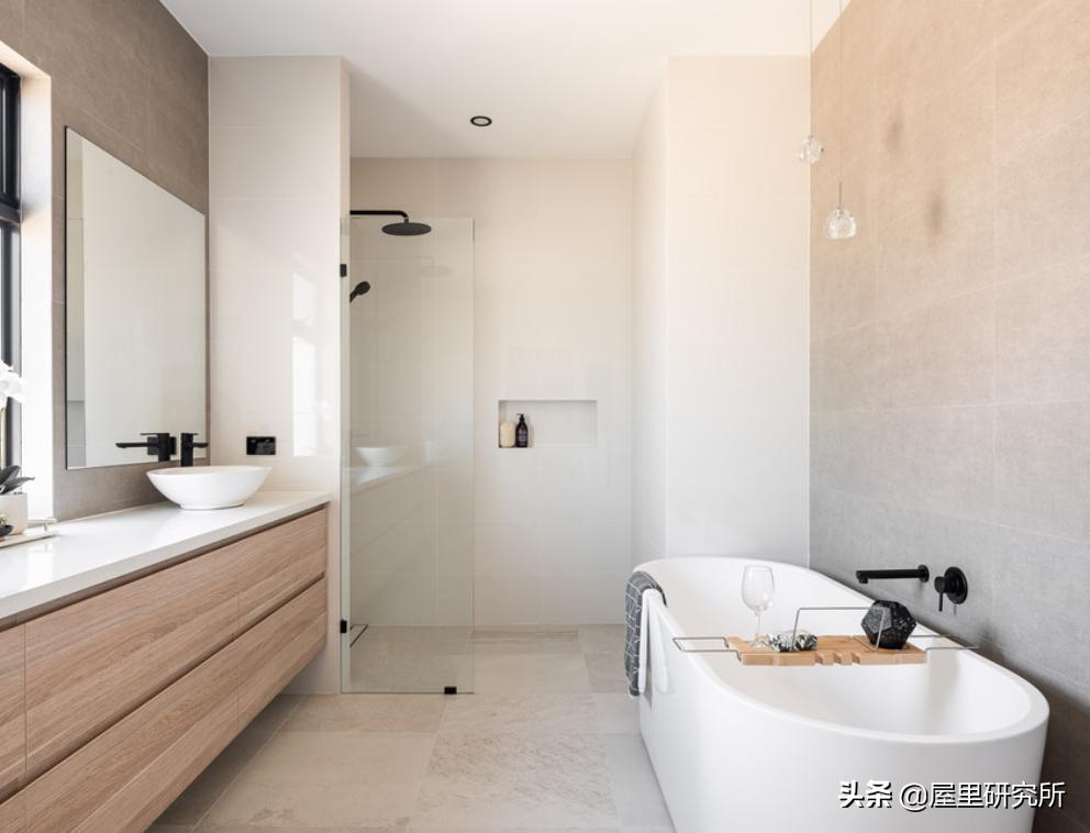 方太燃气热水器怎么保养视频教程,0冷水燃气热水器安装注意事项