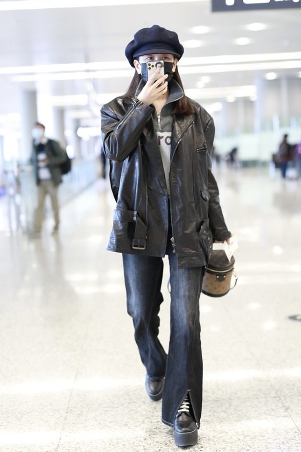 马苏穿衣搭配造型示范,马苏一身黑色的造型时尚大气