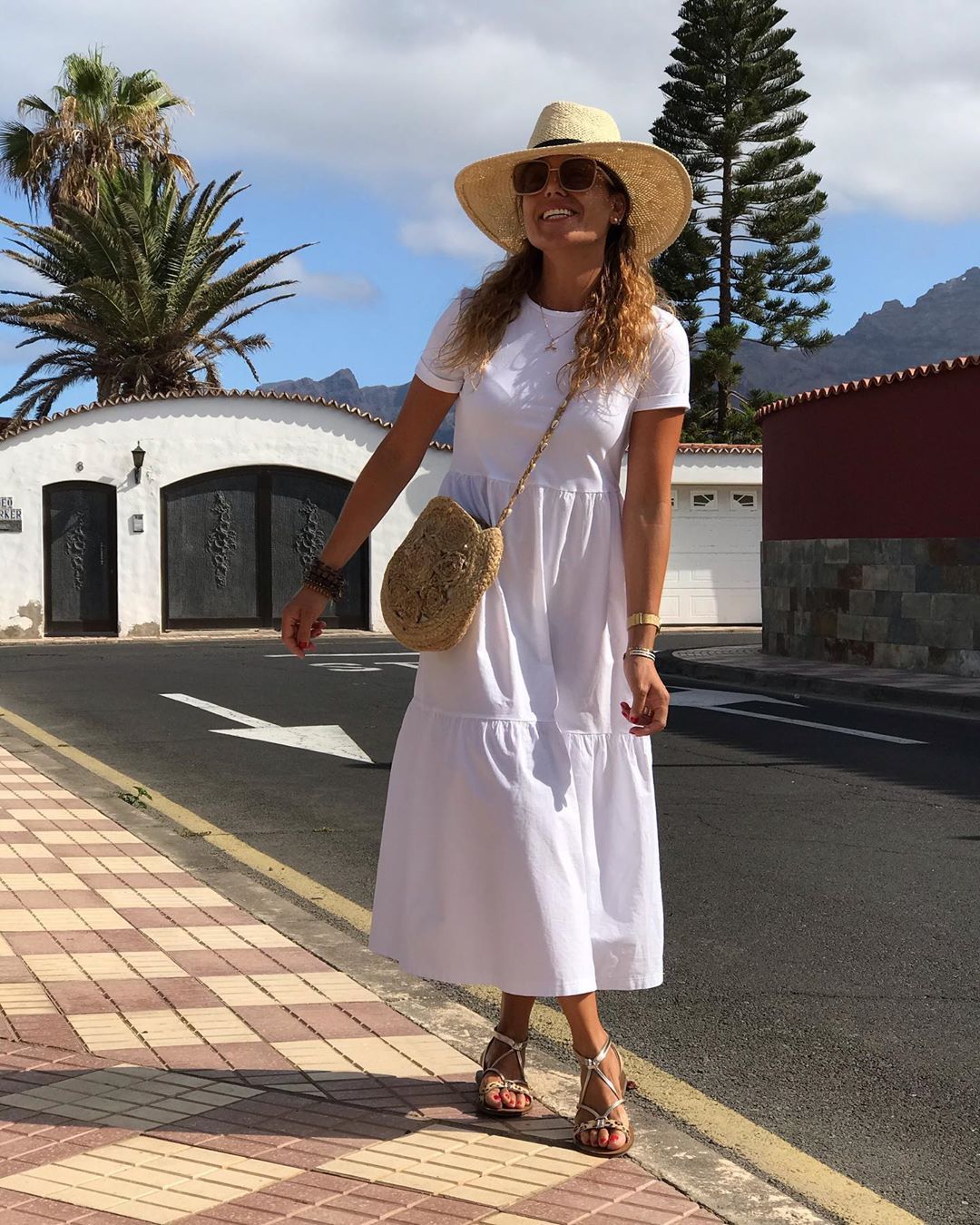 显胖的裙子怎么补救,春秋显白显瘦显高穿搭