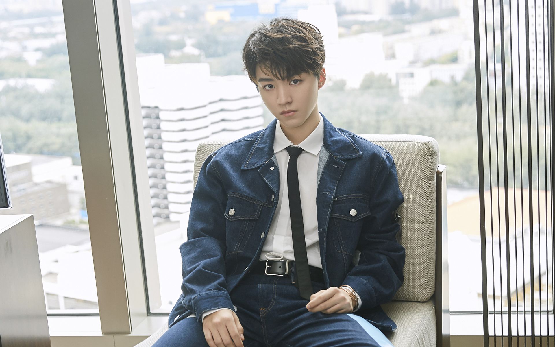 移动互联网时代的偶像工业，偶像的重新发明与粉丝身份的虚拟转向