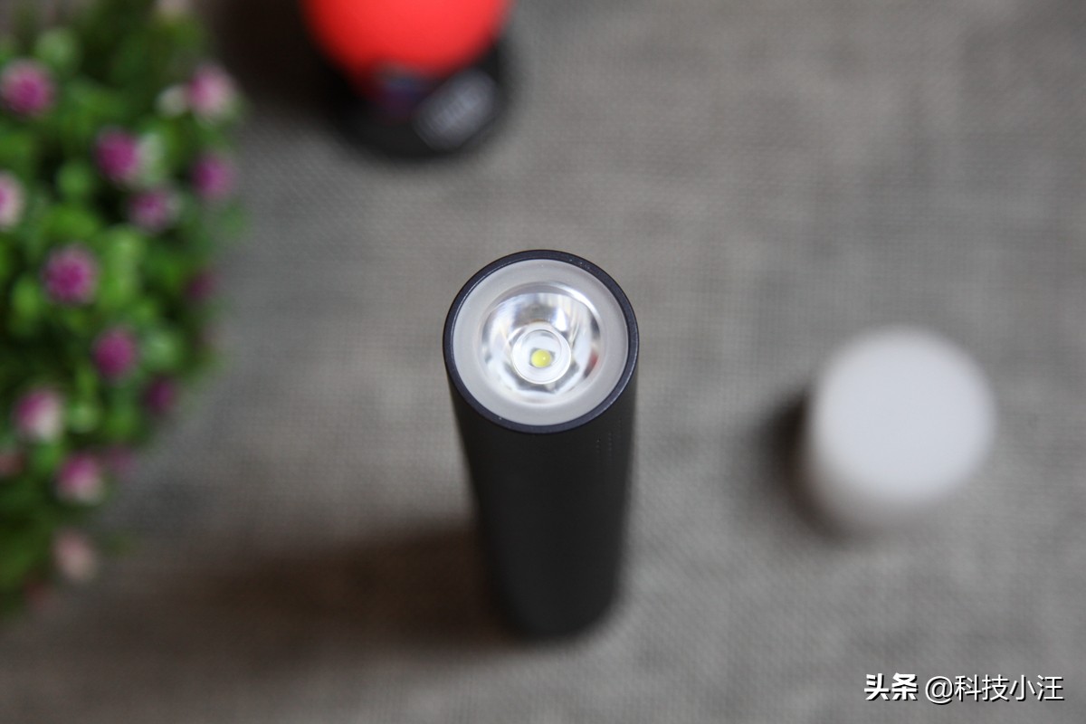 紫米随身手电筒,紫米强光手电筒图片