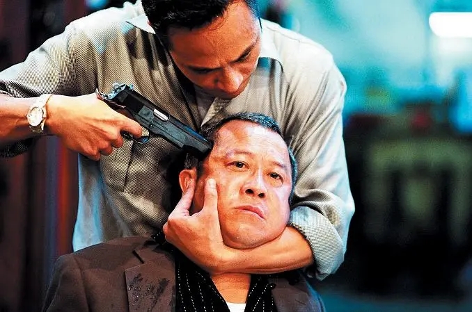 刘德华是香港明星足球队的成员吗,香港明星足球队刘德华踢球