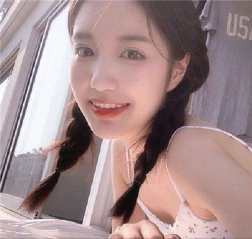 为什么夏天毛孔粗大的问题很明显,夏天出油导致脸颊毛孔粗大怎么办