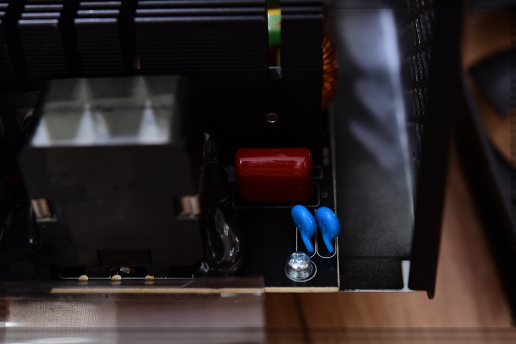 爱国者es650什么电容,爱国者yogo电源es650