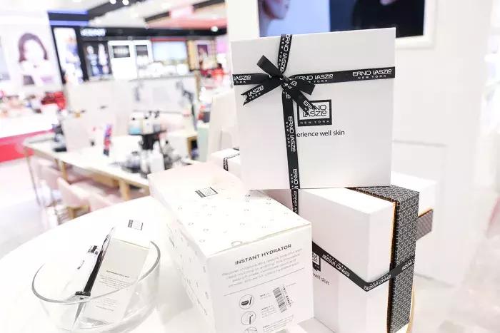 代购卖1000多的护肤品大概有哪些,代购一套护肤品赚多少