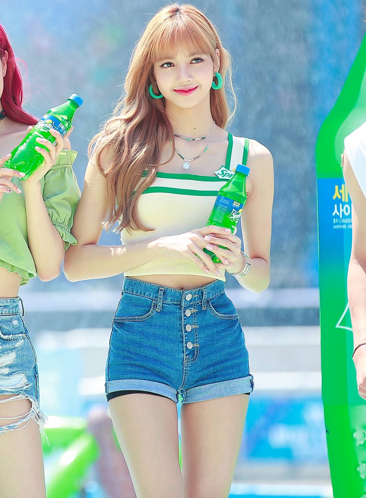 lisa非主流造型,lisa的变美小妙招