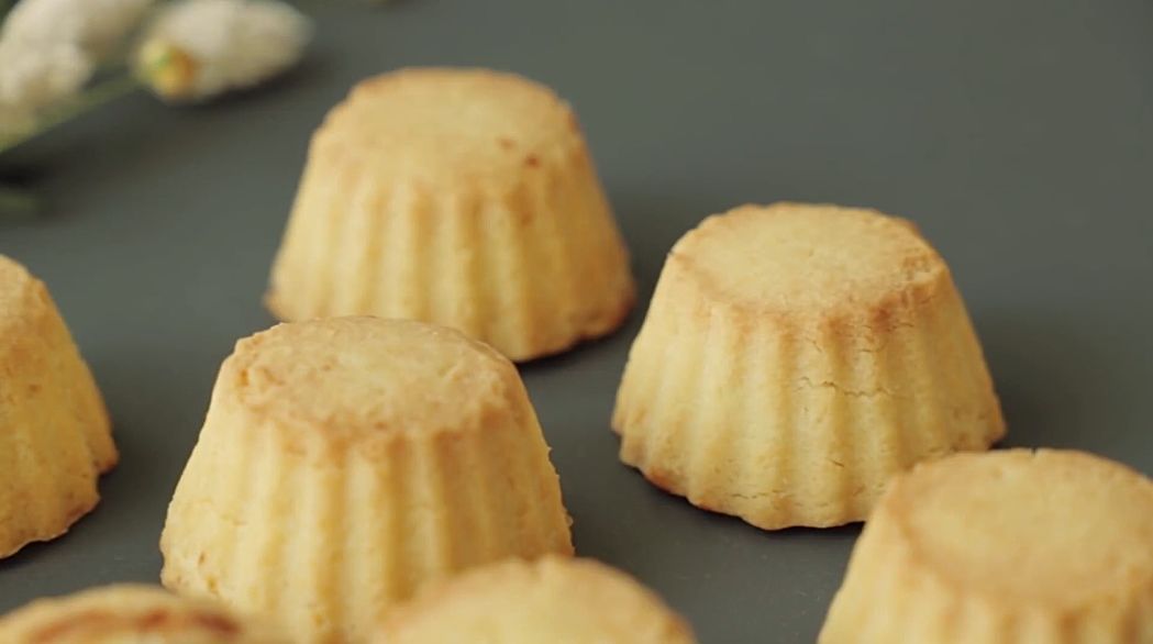 一年销量一亿蛋黄酥,凤梨酥一年卖出4400万