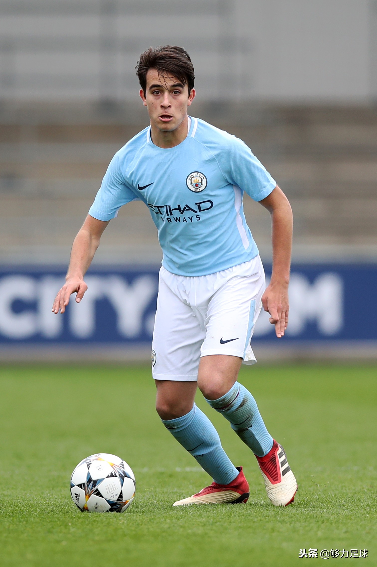 足坛世界最伟大的十名十号球员,世界足坛最具潜力50名年轻球员