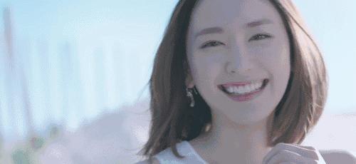 先改善细纹还是先修复抗衰,眼部显老怎么做抗衰